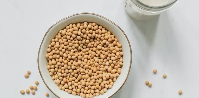 饱腹感|除了鸡胸肉，这12种食物也适合在减脂期吃！饱腹不易胖！