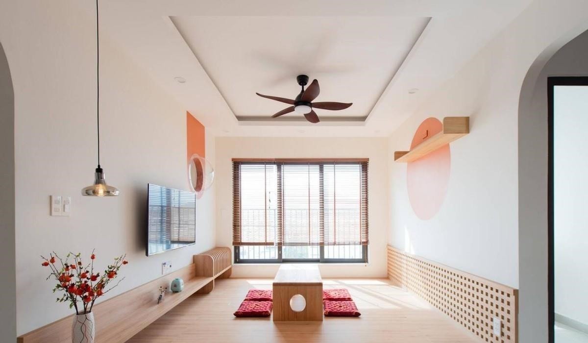 上下铺|78㎡“去客厅化”,扔掉沙发靠墙打5cm高地台,一家5口越住越宽敞