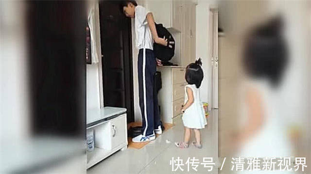 80后|哥哥17岁妹妹3岁,巨大的年龄差会发生些什么事呢