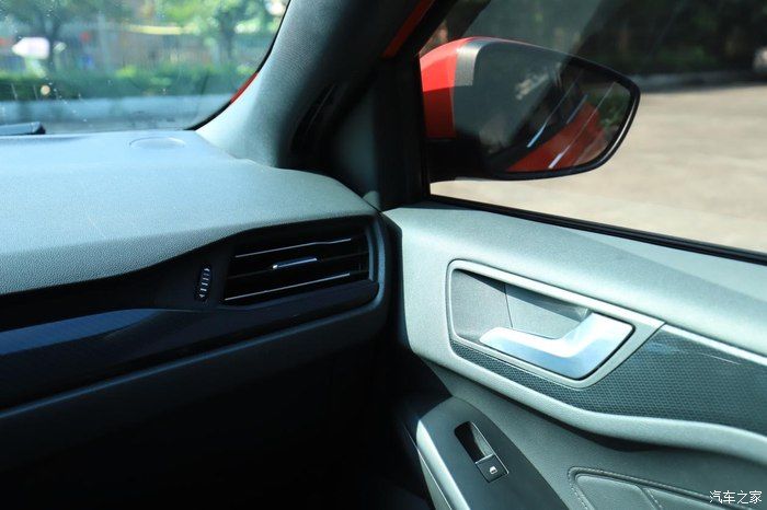 奶爸|准奶爸的座驾福克斯ST-line，颜值与性能齐飞