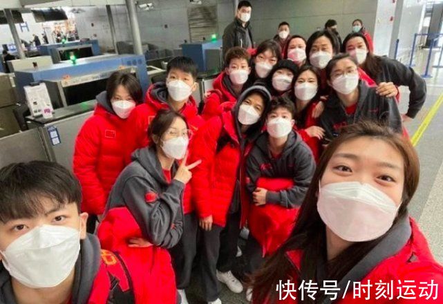 女足|球迷急哭了，中国女篮9人患病回国遥遥无期，姚明连夜做两套方案