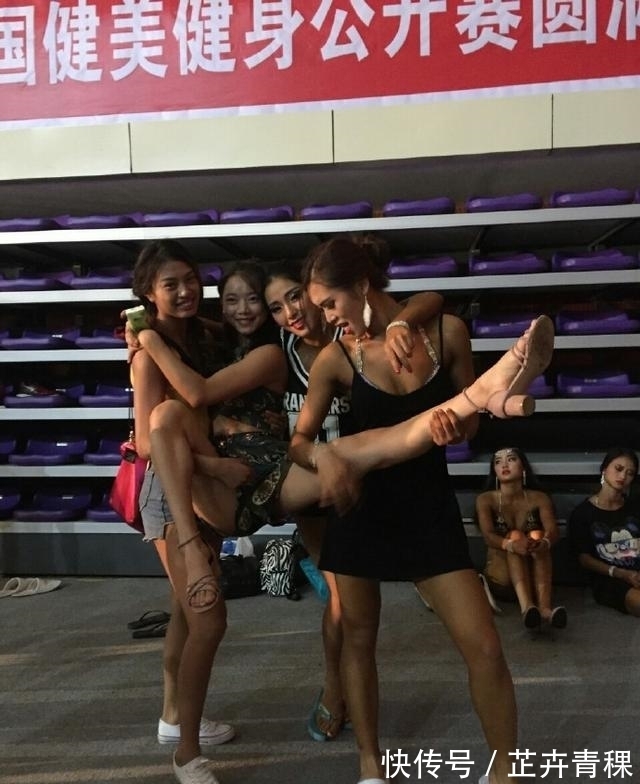 女大学生|成都女大学生每天吃10个鸡蛋!蜂腰翘臀!拿下比基尼冠军!