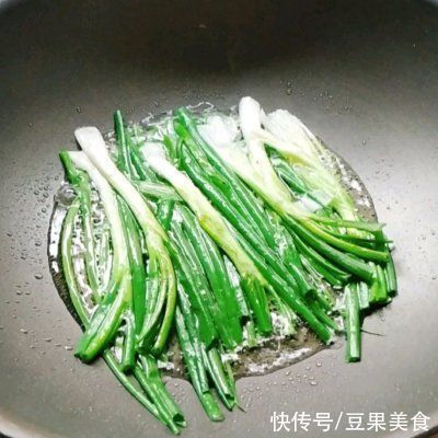 福气年夜菜丨唇齿留香的葱香酱油鸡