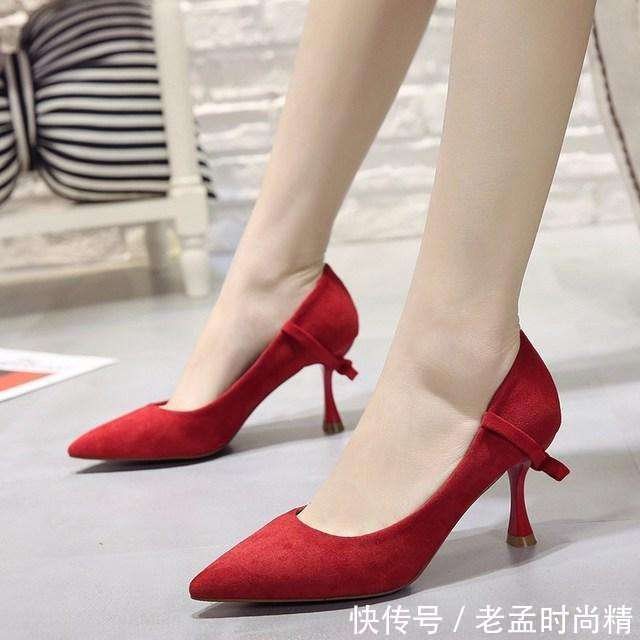 妖娆|尖头高跟鞋, 凸显出女生妖娆柔媚的性感魅力
