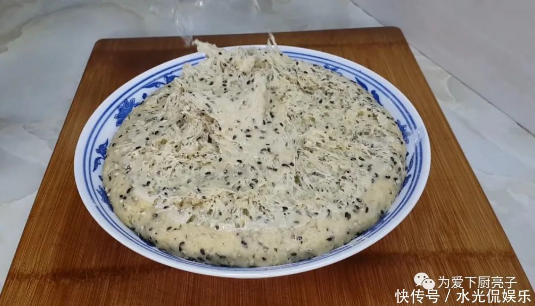 一滴水|2勺芝麻,5个鸡蛋,不加一滴水,比饼干做法简单,比馒头面包好吃
