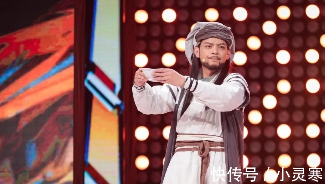 央视综艺节目为啥老请“假明星”？“大咖”云集，观众却越看越尴尬！