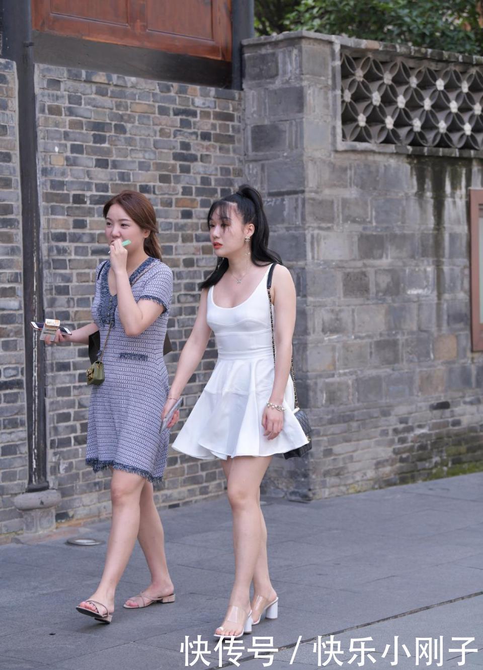 简略|真是过了30岁的女人才叫女人，90后的我说实话爱了，一起吃个饭吧