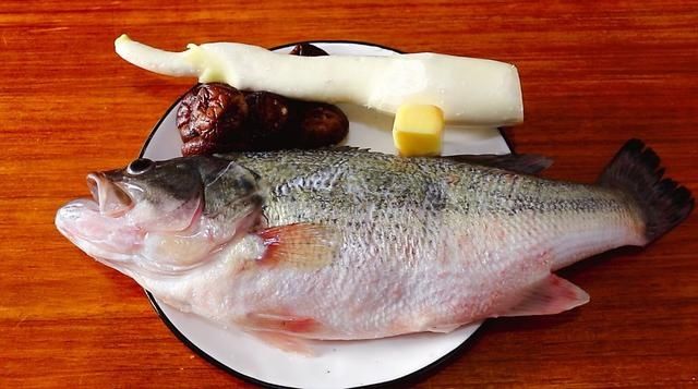 天冷碰到这鱼别手软，做上一道菜，暖胃又暖身，营养极高