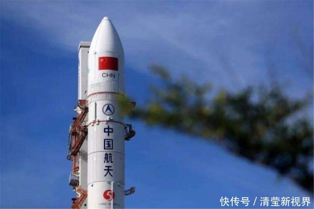 我国首位登上太空的女宇航员,现状如何为何回到地面就消失了