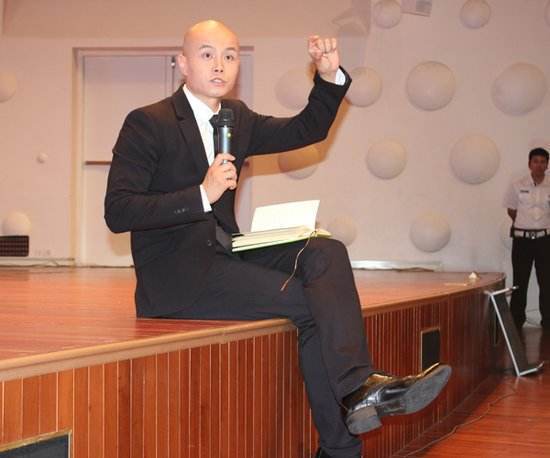 寧靜|他是最不怕得罪人的主持,曾謾罵金星,與寧靜對罵,諷刺華少虛偽