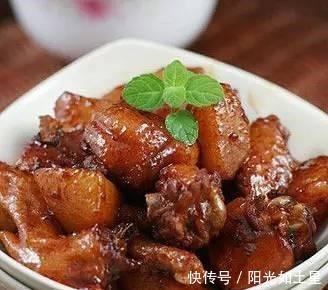 万能的土豆啊,百吃不厌,做法多样,菜中必备