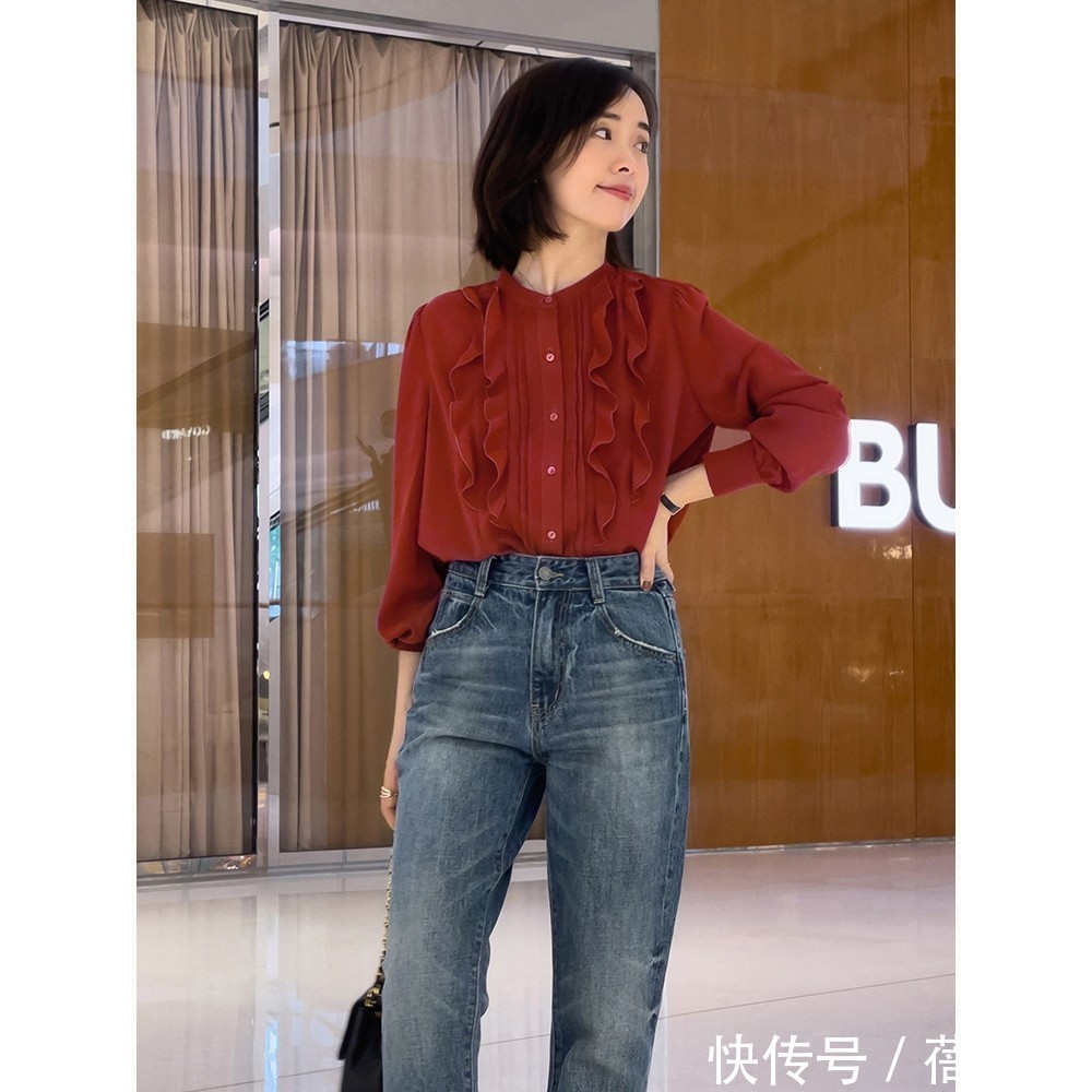 提亮|皮肤黄、黑的女生,秋季选择这5种颜色的衣服,提亮肤色很简单