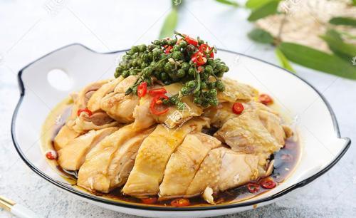 预备几个年夜饭的菜,可以试试锡纸牛肉、海味全家福、藤椒鸡