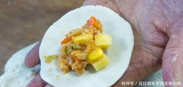 正月十五元宵节,家宴菜单已备好,5荤4素1汤上一桌,十全十美