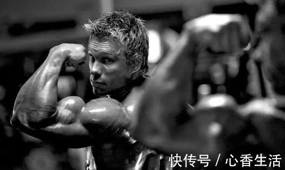 二头肌|我们肱二头肌围度迟迟不能突破?你可能忽略了这些!