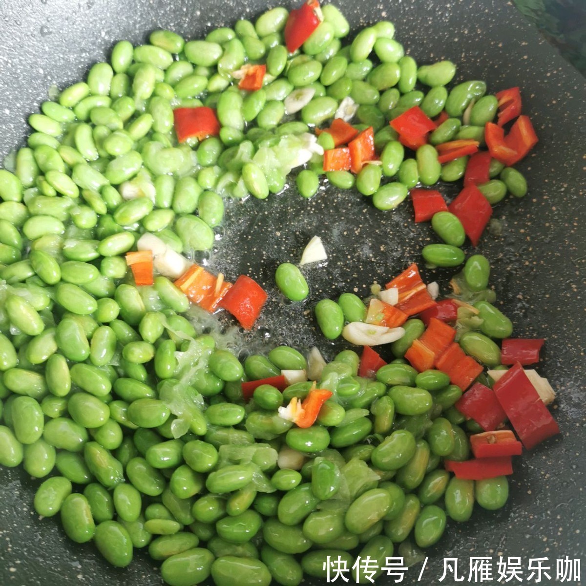 素炒毛豆|这蔬菜很不起眼,却是“含钾高手”,钙远超牛奶,夏季出汗要常吃