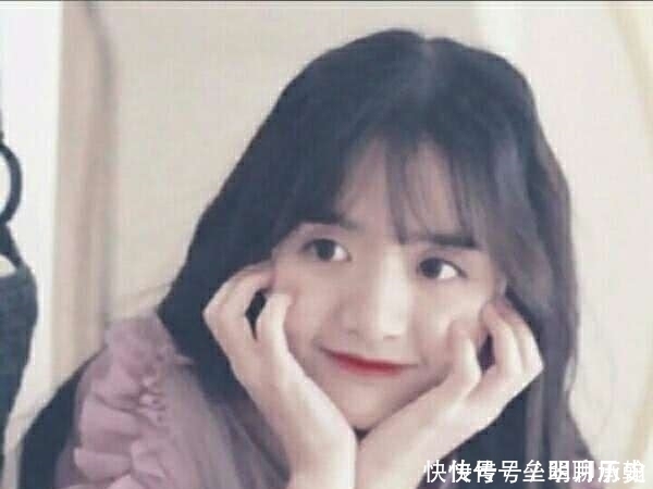 桃花运|女生脸上有这3“标志”,这是标准的“桃花脸”,全中偷着乐吧