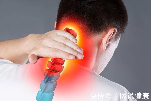 压迫|颈椎病持续发展,容易诱发6大并发症,需重视起来,别忽视