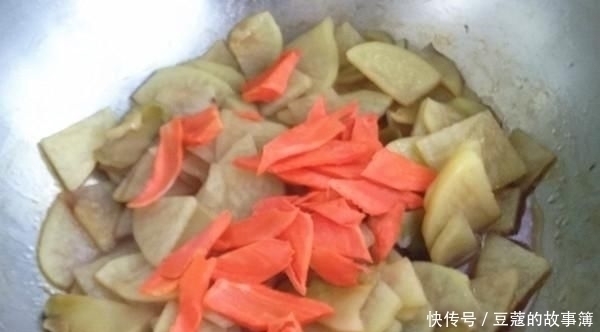 土豆和它一起吃是“天然泻药”,清肠排毒,皮肤白皙不长痘!