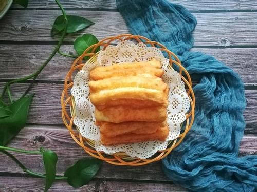 这么地道的中式早餐，在家自己就能做，外酥里嫩，美味可口