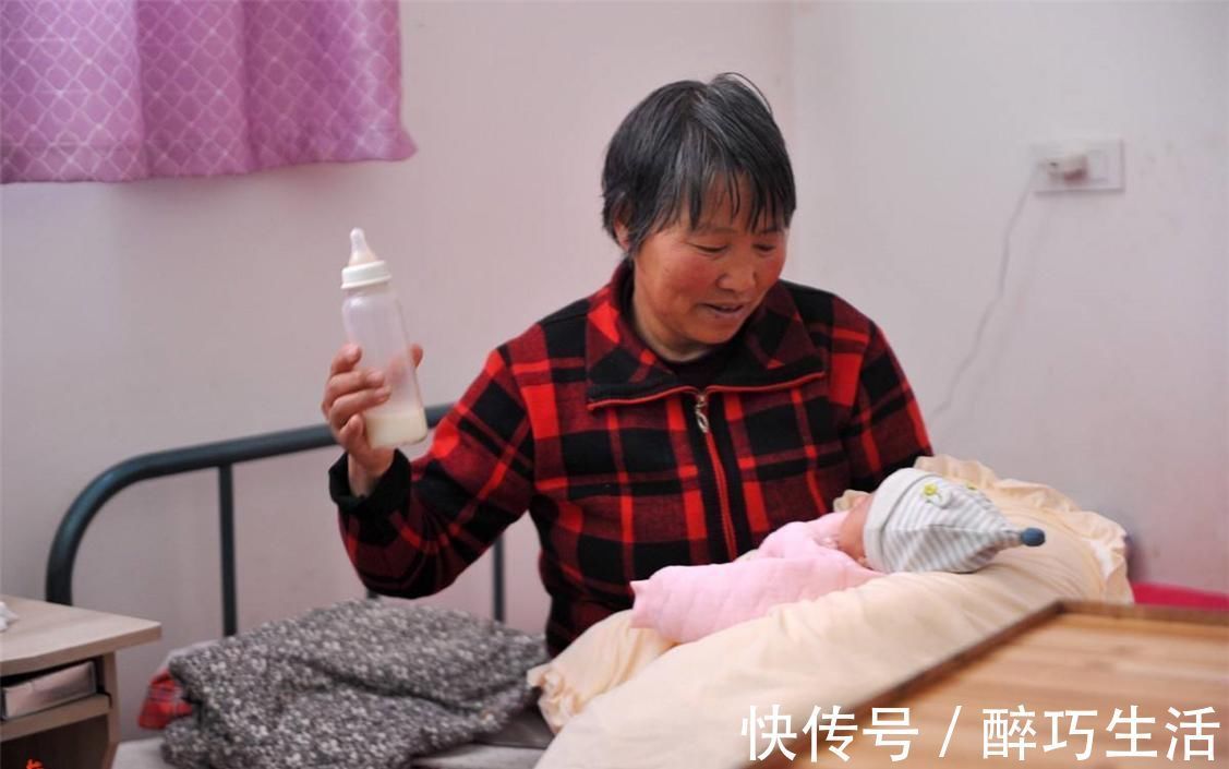 外孙|亲妈帮带3年外孙,一巴掌让老人后悔:再闲都不会给女儿带孩子