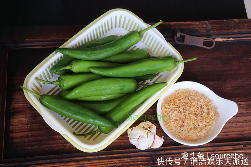 鲜香|问了大厨才知道,虎皮尖椒多加一味料,外脆内软,鲜香麻辣