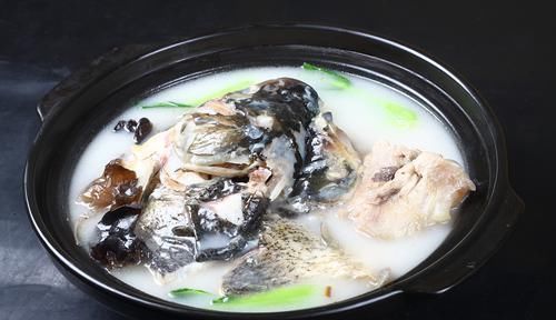 香料|无论炖什么鱼,万万不能放这两种香料,搞错了鱼又腥又难吃!