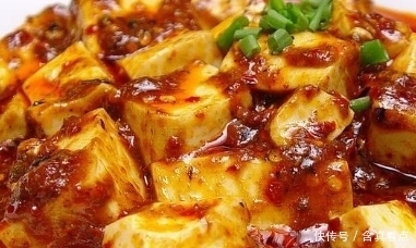 香辣可口,外酥里嫩,小朋友都爱吃,美味无法抗拒,一盘不够吃