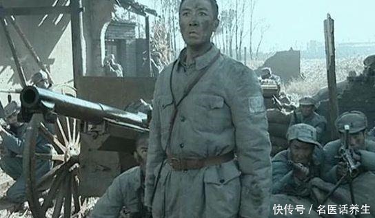 日军|李云龙伏击日军，却发现日军都穿皮鞋，立即下令撤退，战士搞不懂
