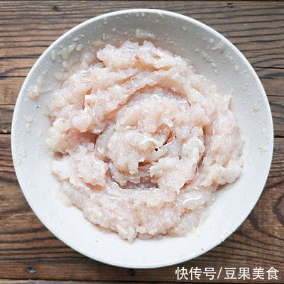 饺子|面食千奇百怪，旗袍风华绝代——国风青花旗袍饺子