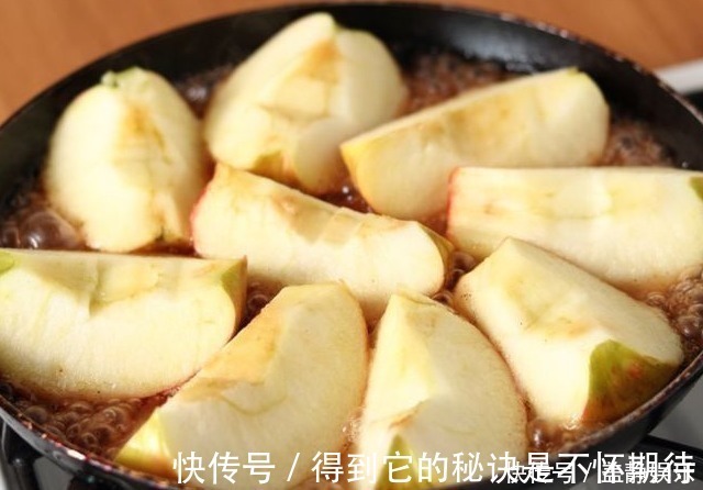 气血|苹果和它一起煮，每天一碗，睡眠香，气血足，女人多喝不显老！