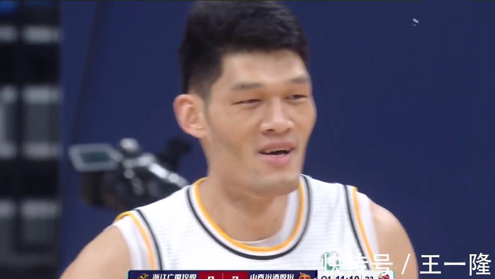 黑马|4分险胜!CBA大黑马掀翻第2,连灭4大豪强太狠,神射狂飙9记三分