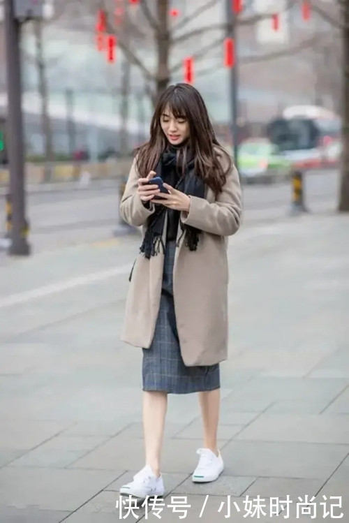 大衣|还在穿羽绒服? 大衣搭配裙装才是时髦 减龄还优雅
