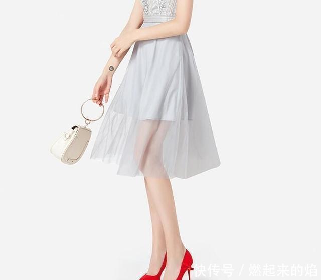 时尚|优雅成熟的细高跟鞋为女性带来性感魅力