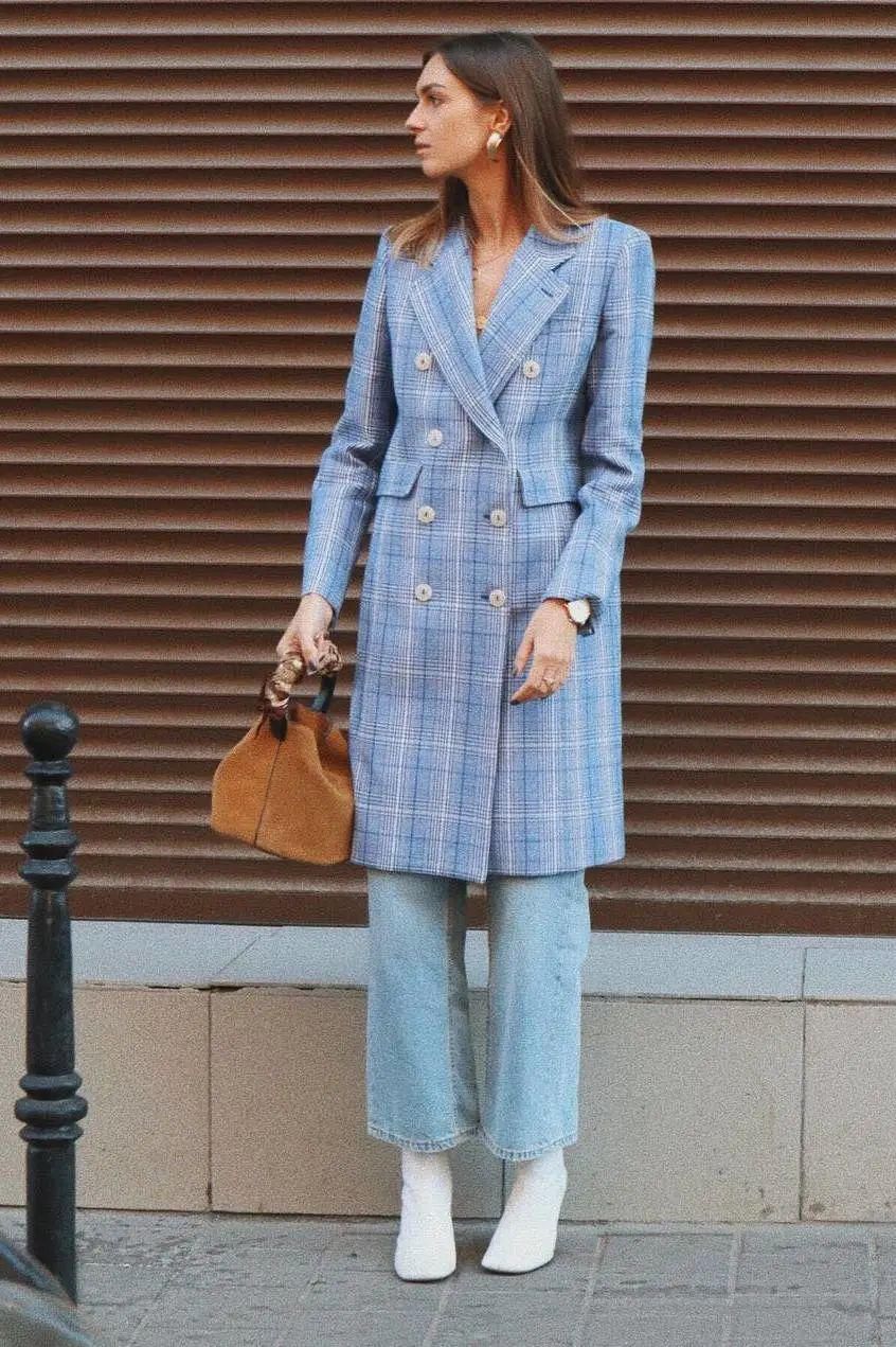  流行|“马丁靴”失宠了？“大衣＋这双鞋”正流行，时髦又显高！