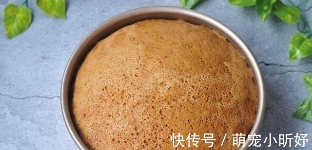 想吃马拉糕不用去茶楼了，教你在家做，蓬松劲道，比茶楼还好吃！