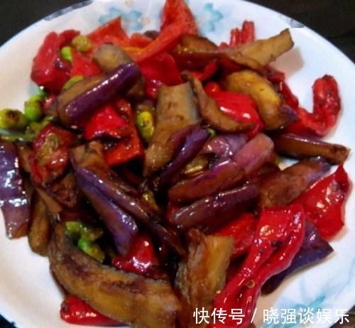 炒茄子|炒茄子时,只泡水是不行的,多加“这一步”,口感好还不油腻