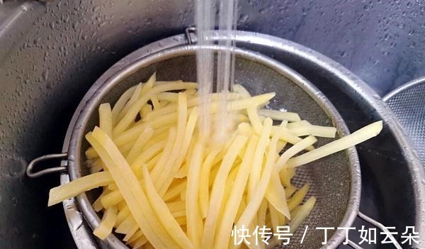 翻新|西红柿炒土豆是经典老菜，翻新做法，就是要赶上新潮流！