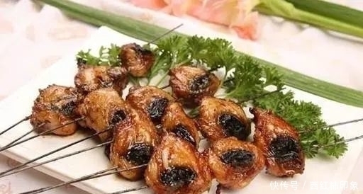 回国|英国小伙来中国,回国后跟朋友哭诉不要信中国人的“美食”