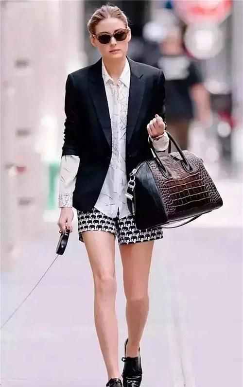 春季也太适合“大女人风”了，掌握这几个小技巧，轻松穿出大气场