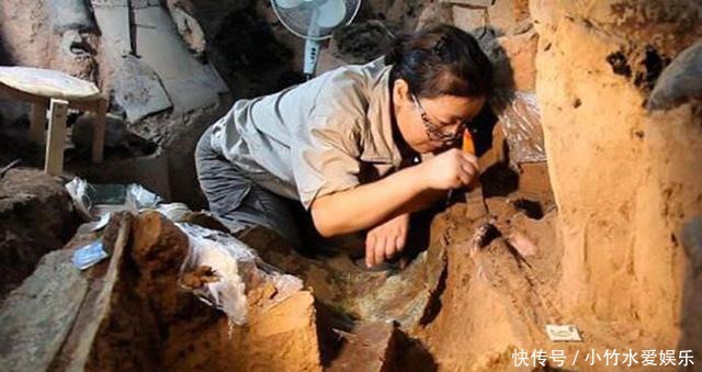 高价|将仿制品放墓中伪造现场,再以高价出售获利,当代盗墓贼有多猖狂