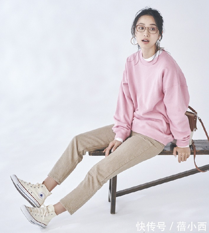 秋天|西装穿腻了?不如试试这件卫衣,时髦又高级,玩转整个秋天的穿搭
