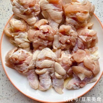 500g料酒|暖胃又养生，一次吃三大碗都不过瘾的干煸麻辣鸡翅根