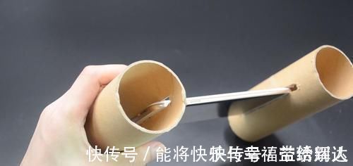 保鲜袋用完后的纸筒不要扔，原来放在家里特别实用，方法太赞了