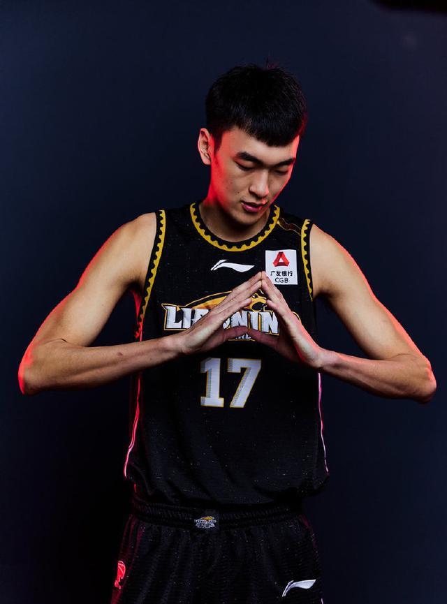 莫兰德|生日快乐!辽宁男篮官媒为小周琦庆生,此前深陷离队流言