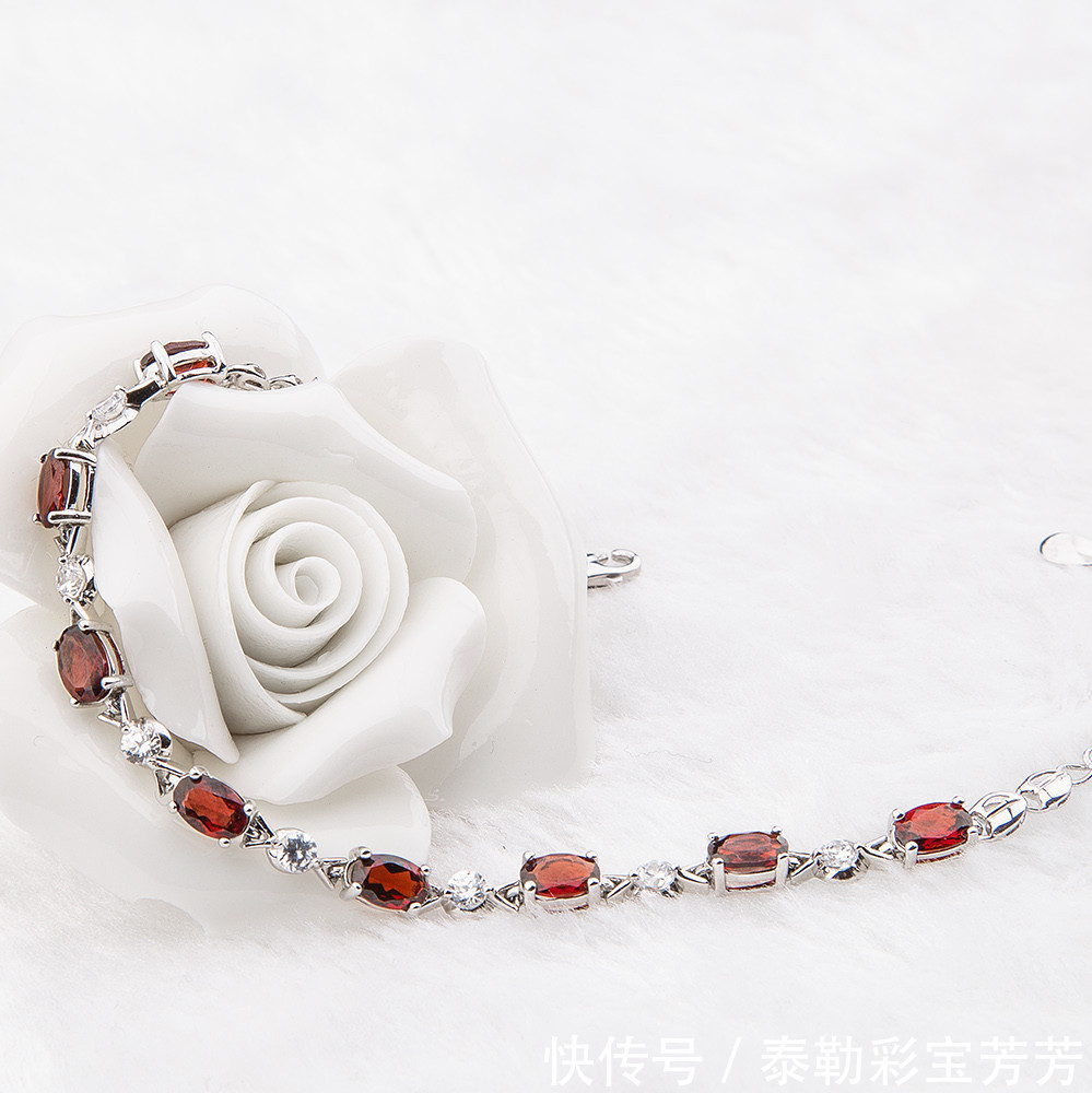 珠宝那些事儿——彩色珠宝!