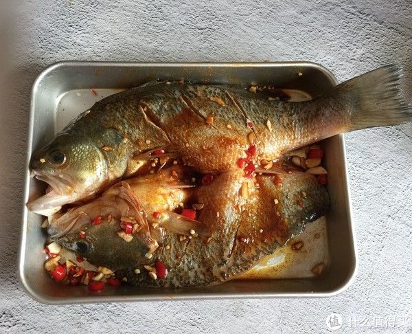 精灵|夏天少吃猪肉多吃它，买来不煎不炖，腌一腌加料烤一烤，鲜香好吃