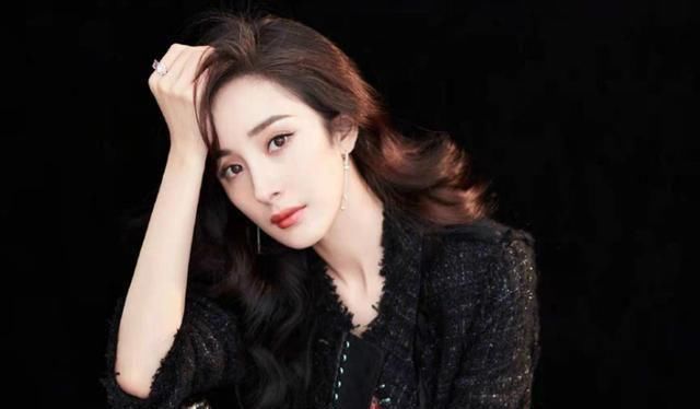 THE9更有熱度，硬糖少女只能甘拜下風(fēng)？楊冪用行動(dòng)論證這個(gè)定律！