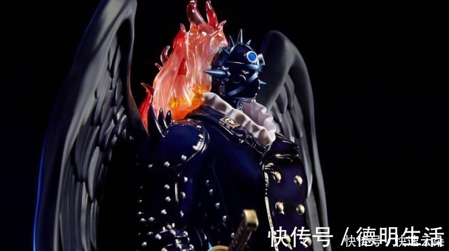 |海贼王三灾联合手办,奎因动作搞笑,杰克的象牙纹路抢镜