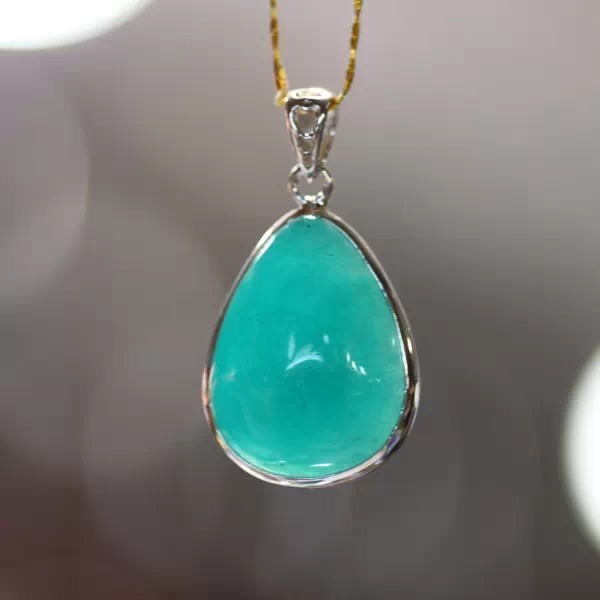 别总是看别人戴什么你就戴什么,戴珠宝有大门道!